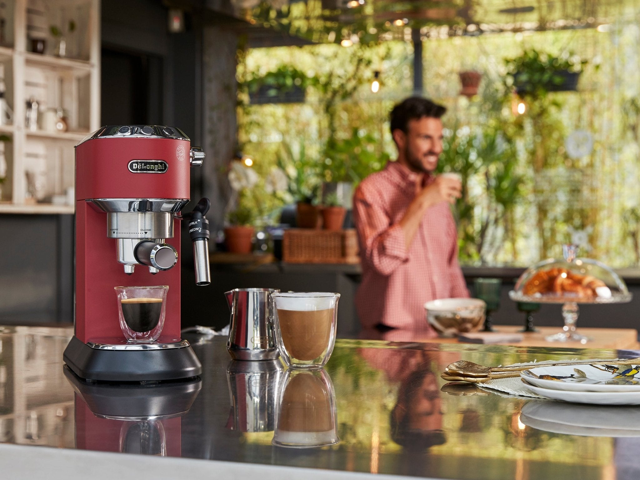 Dedica Style - Matt Red - EC685.R | De'Longhi – De'Longhi South Africa