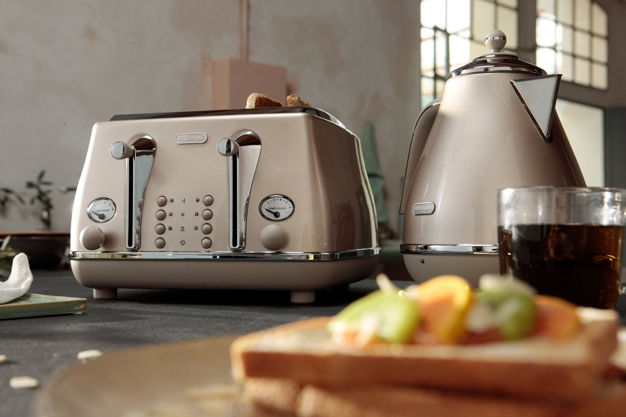 Delonghi - Icona Metallics Breakfast Set Bundle Beige – De'Longhi