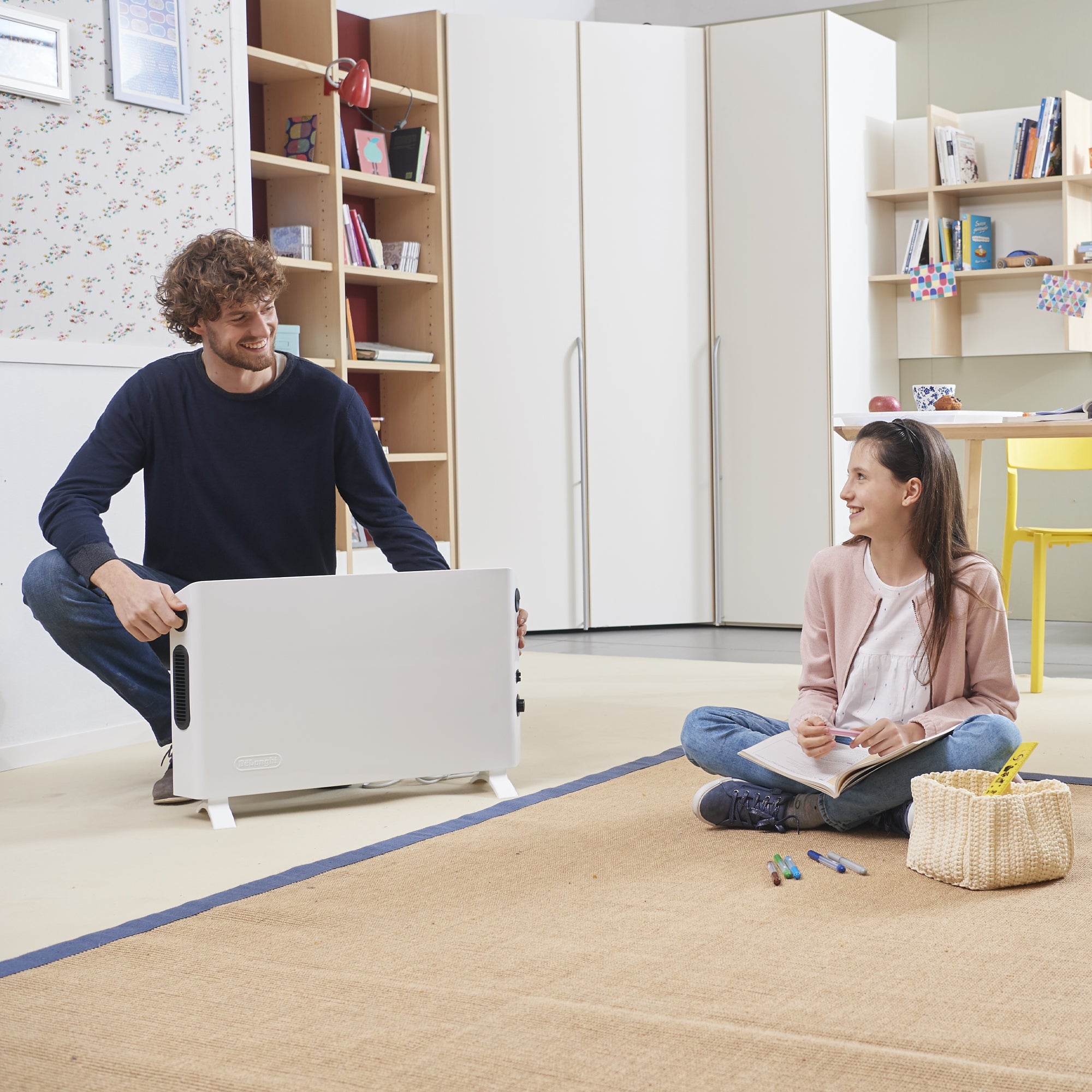 Delonghi - Slim Style Mini Convector Heater - HSX2320.WH – De