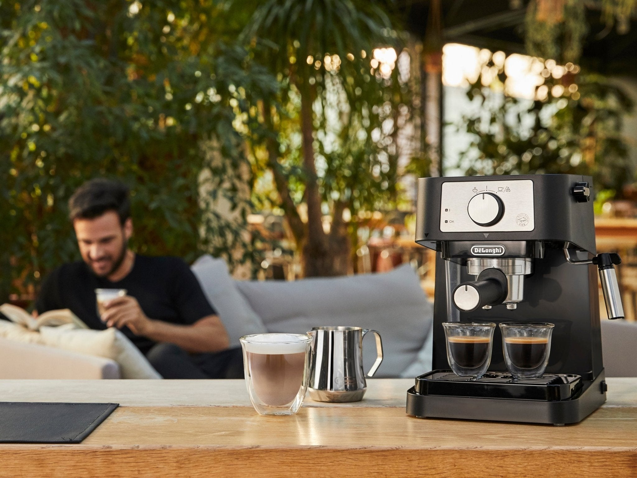 Stilosa Pump Espresso EC260.BK | De'Longhi – De'Longhi South Africa
